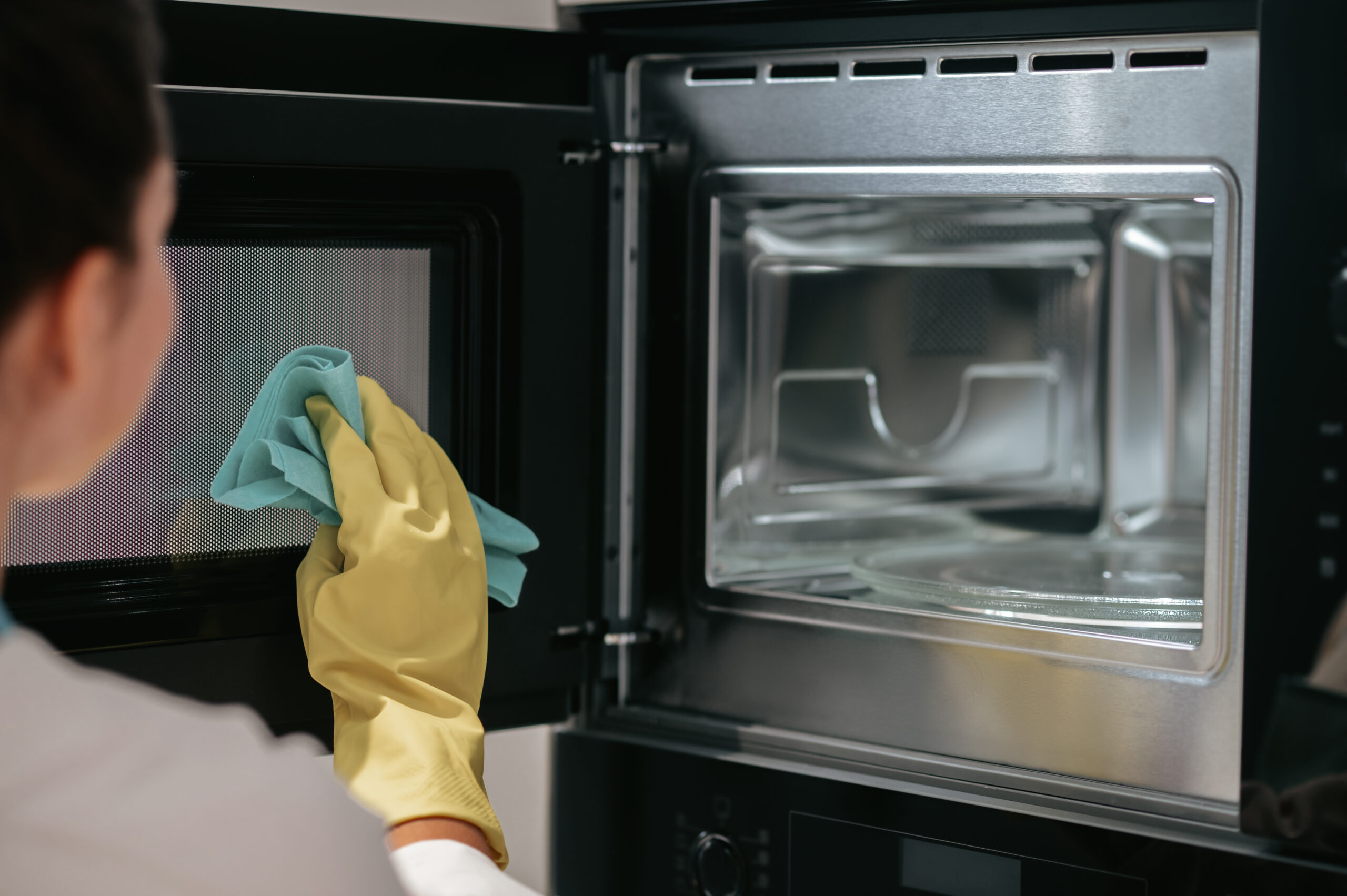 Clean the Inside of a Microwave