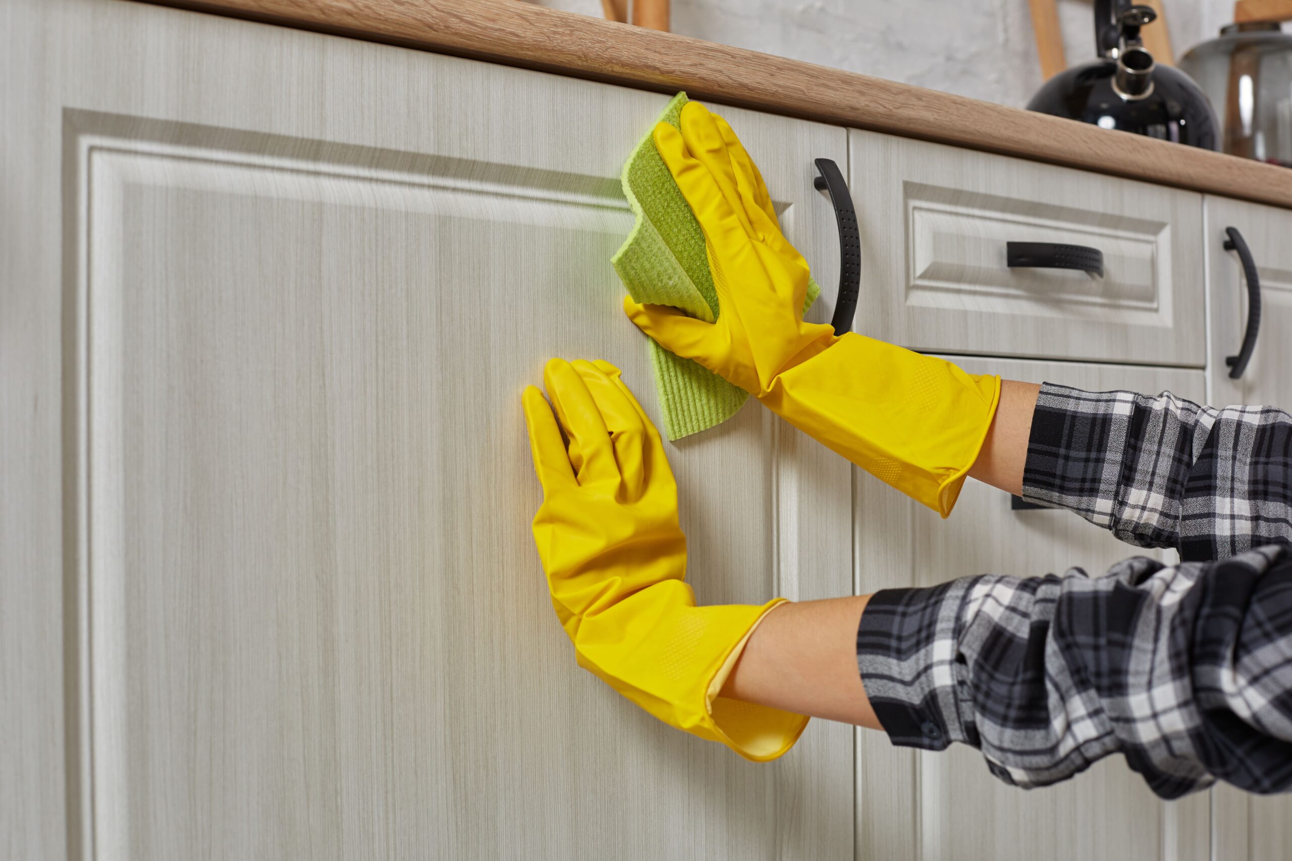 How to clean wood cabinet