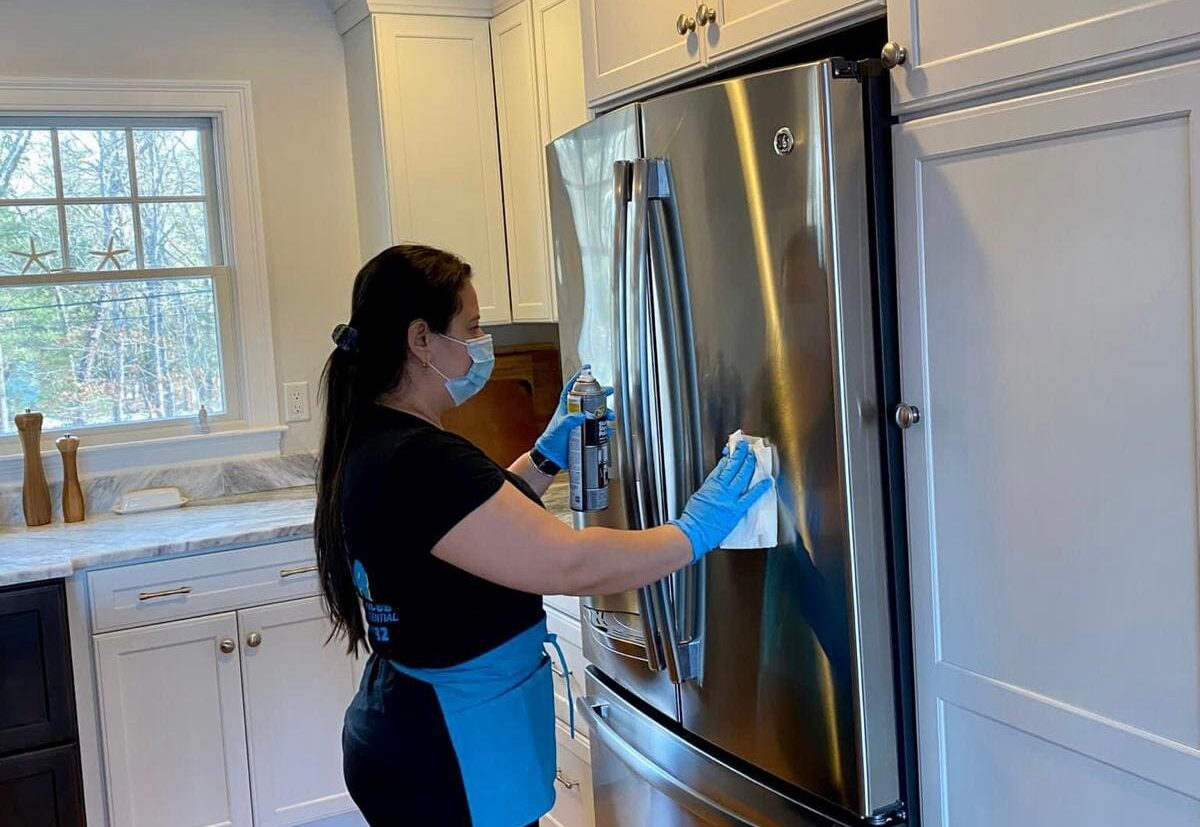 Fridge Smells Bad Even After Cleaning