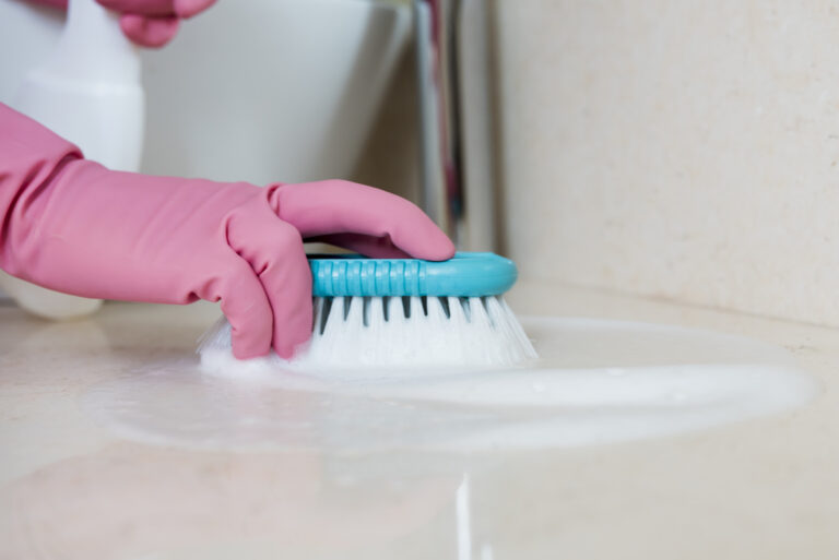 How to Clean Bathroom Floor Tiles?