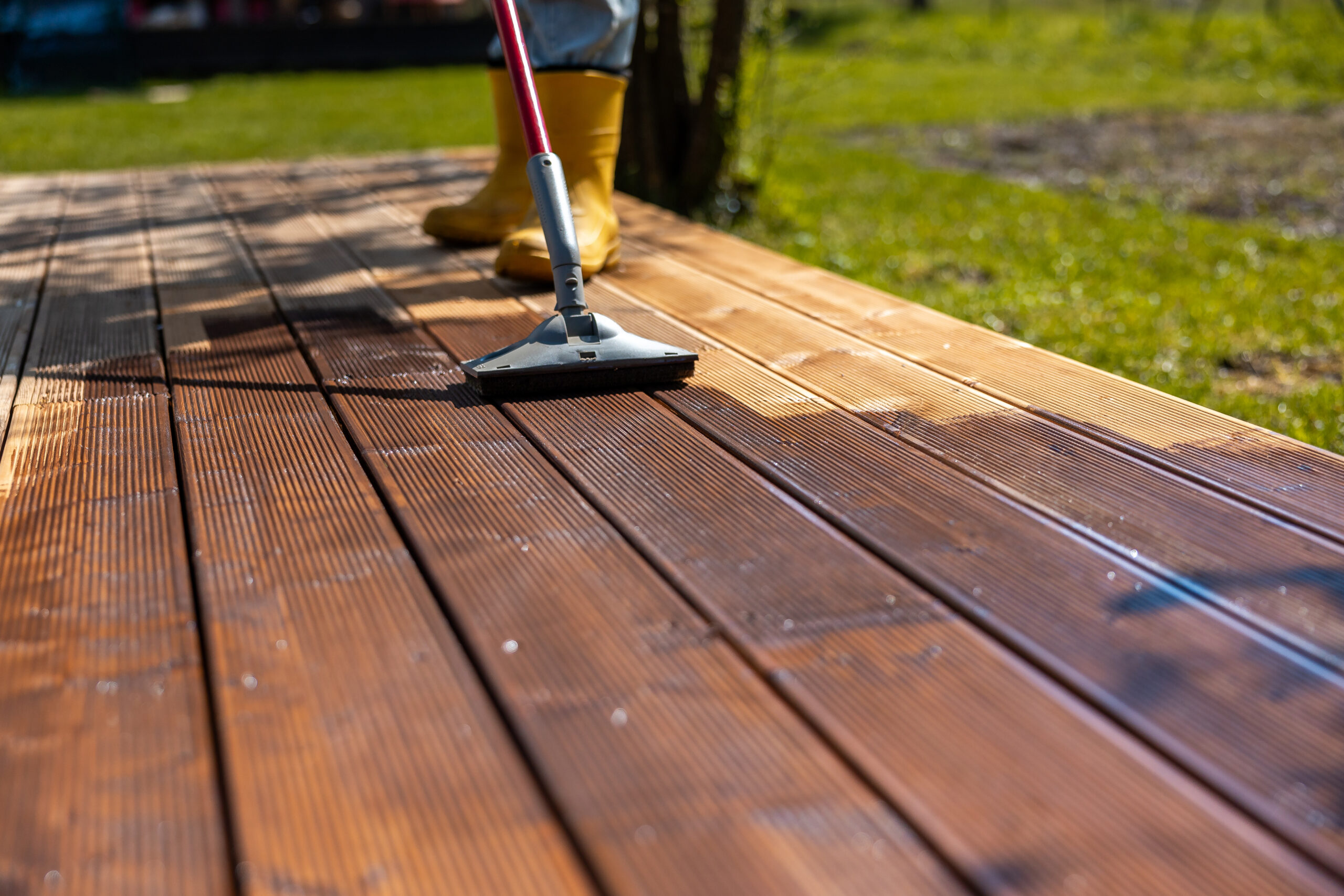 How to Clean Trex Composite Decking Safely
