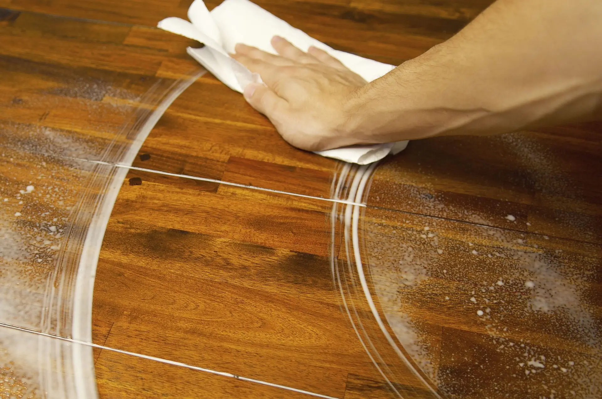Best Cleaner for Hardwood Floors at Home