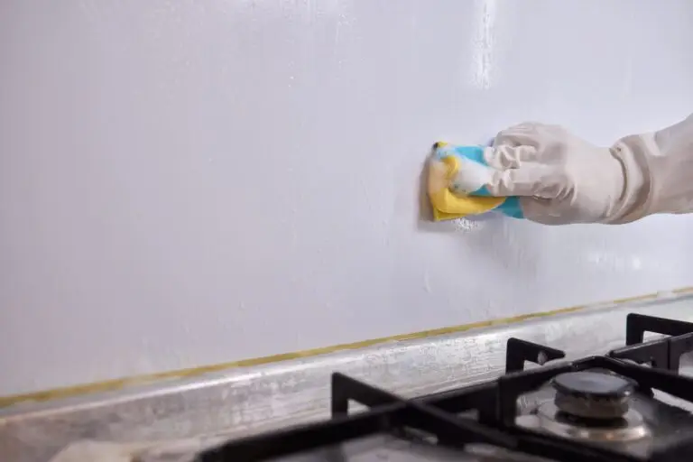 How to Remove Grease From Kitchen Walls?