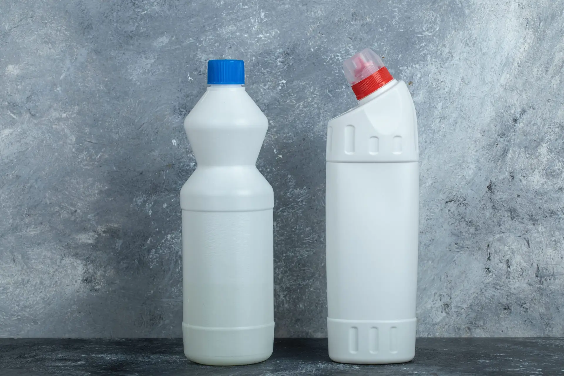 Bleach vs Hydrogen Peroxide for Household Cleaning